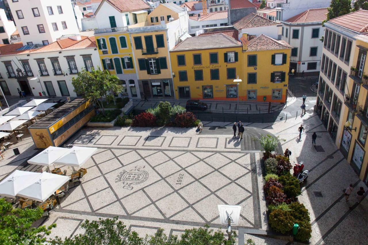 Apartamentos Praca Amarela By Heart Of Funchal Luaran gambar